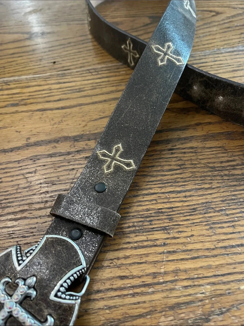 Justin Boots Bent Rails rhinestoneDark Brown Leather Belt with Cross Rhinestone